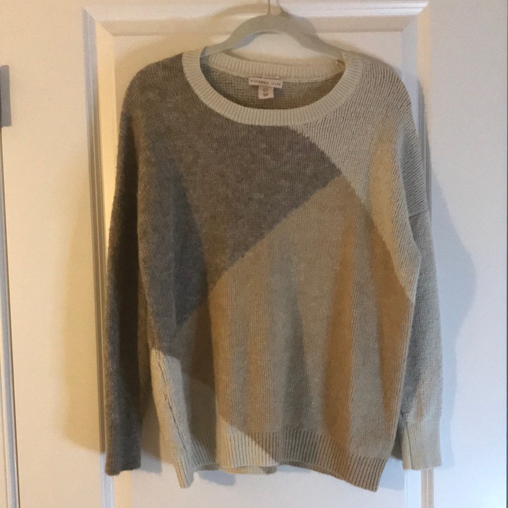 Never worn, super cute Sincerely Jules Fall Sweater